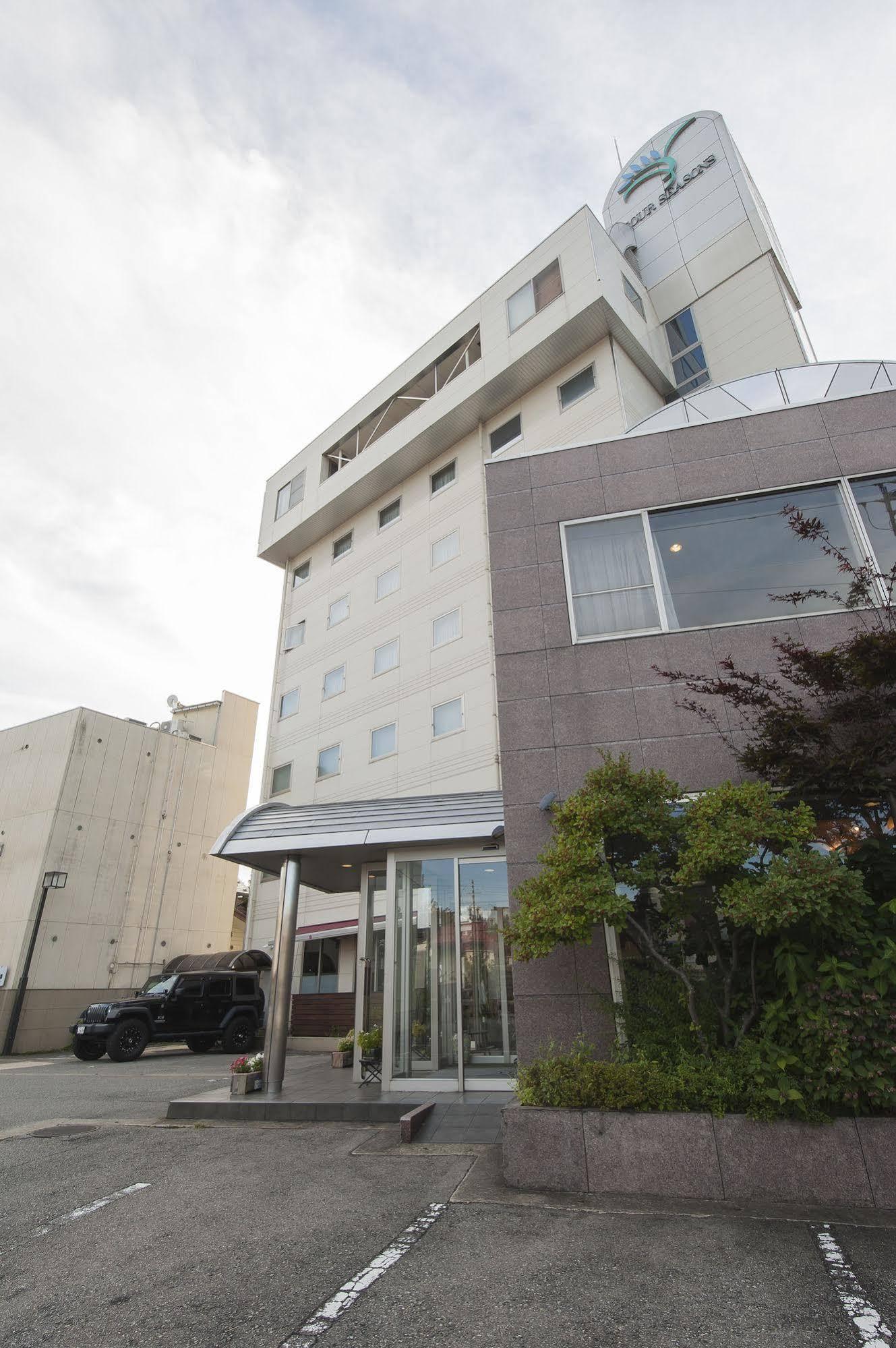 Takayama City Hotel Four Seasons Exterior foto