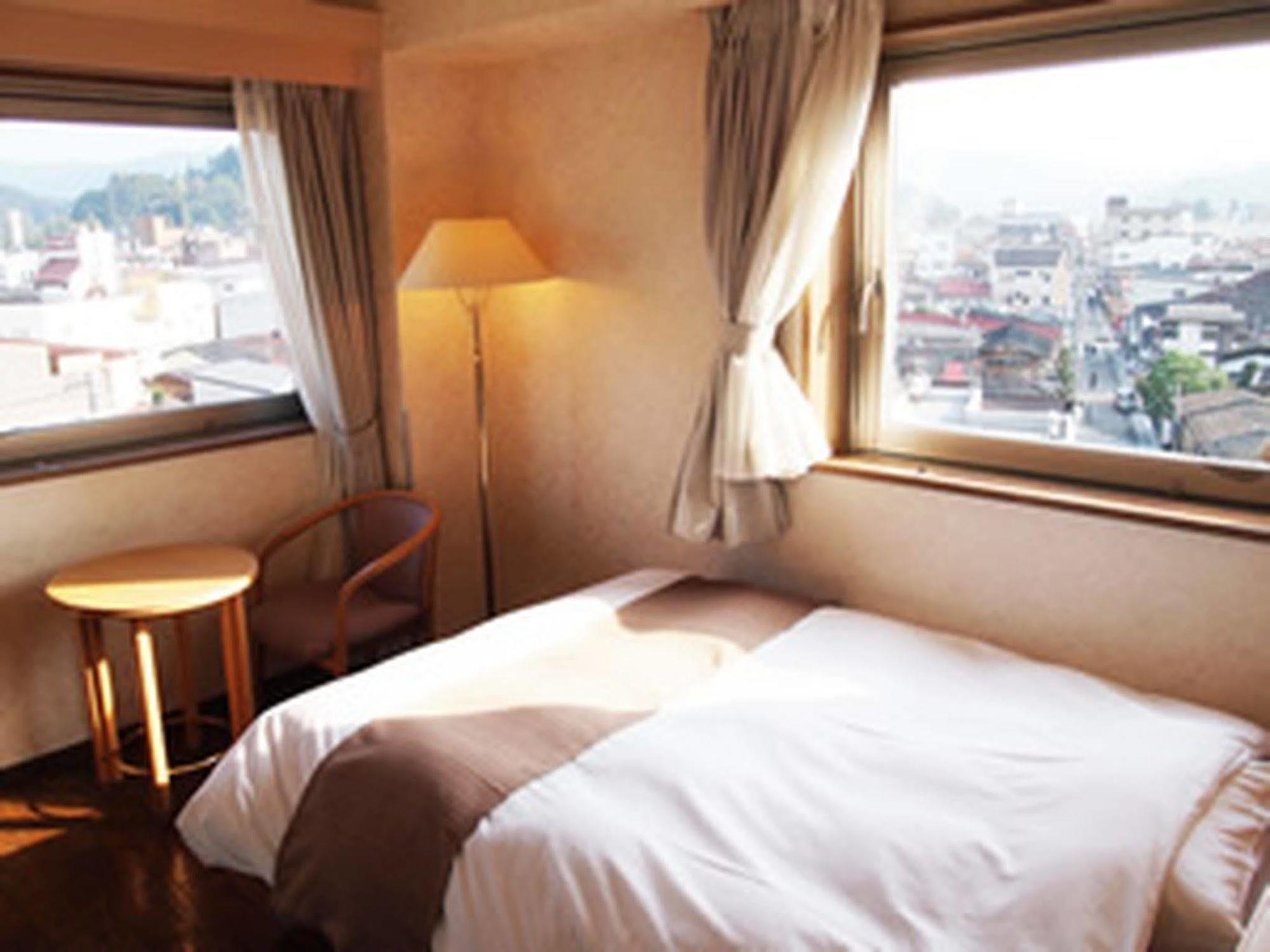 Takayama City Hotel Four Seasons Exterior foto