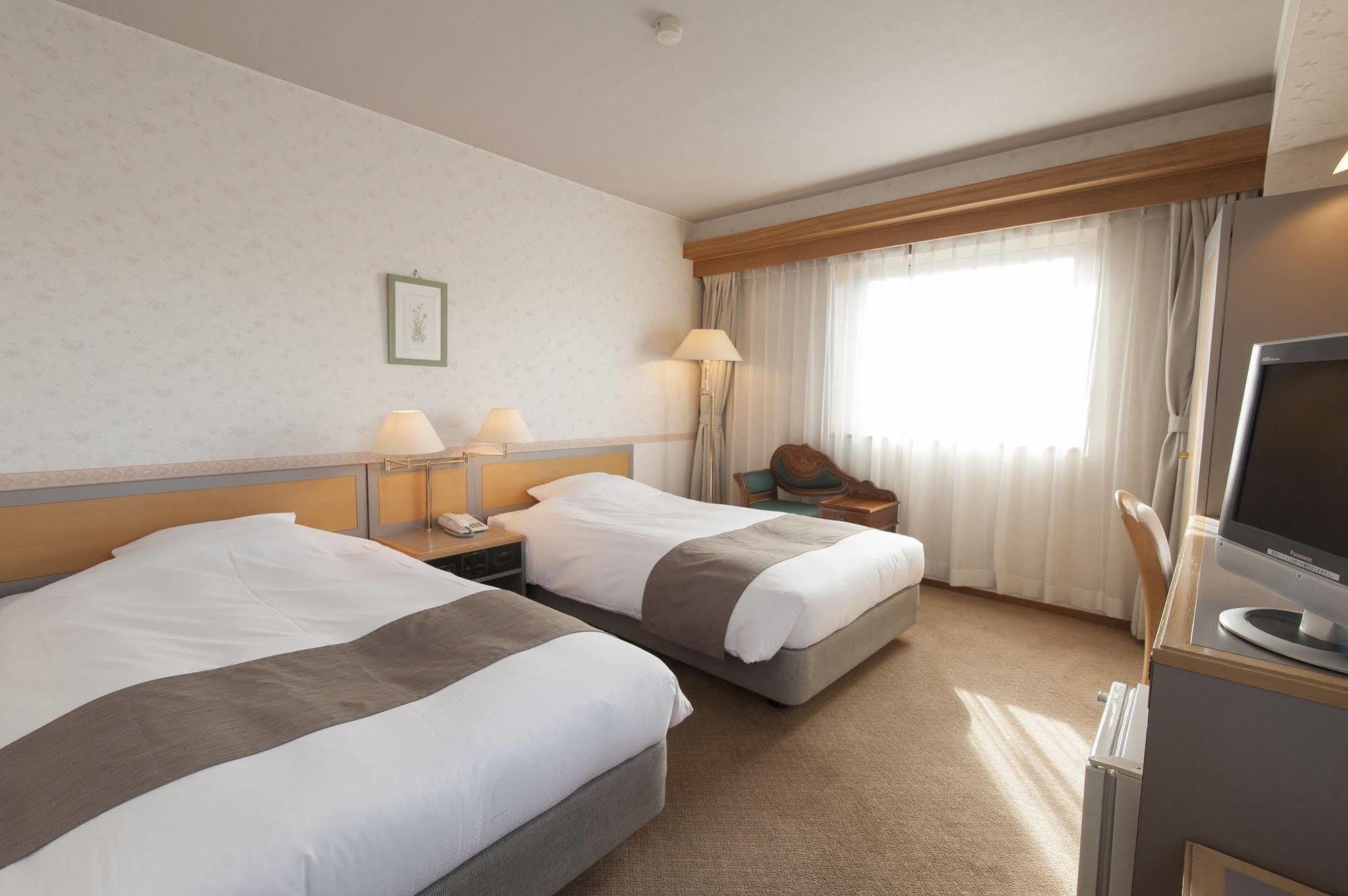 Takayama City Hotel Four Seasons Exterior foto